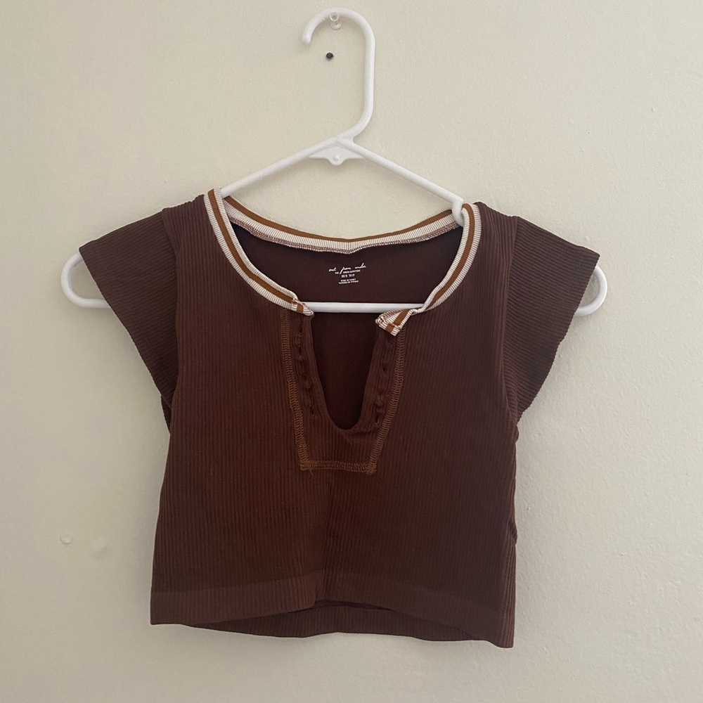 Out From Under Go For Gold Seamless Top! Urban Outfitters Brown and White top🤎